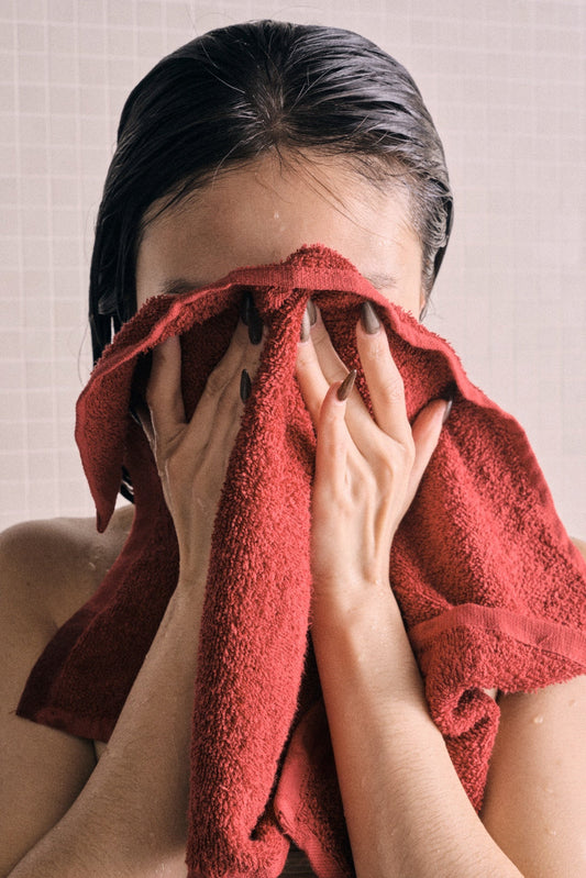 How to Deal with Adult Acne
